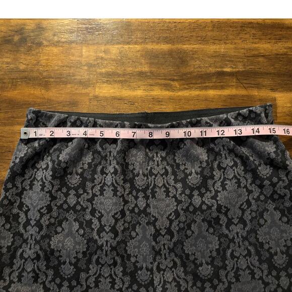 Soft Surroundings Women’s Medium 30 x 30 Pant Pull On High Rise Flare Stretch - Picture 5 of 8